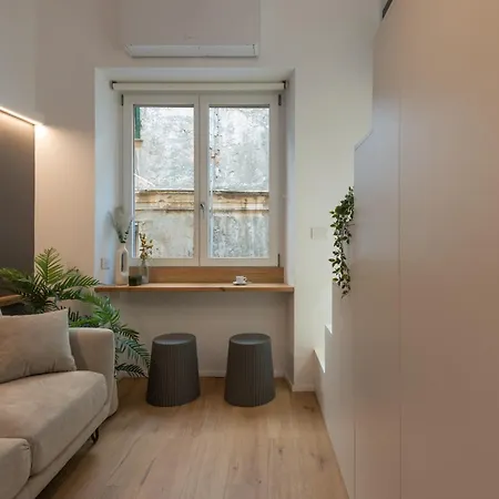 Shic - The Smallest House In The - A Unique Design Experience Апартаменты Генуя