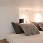 Shic - The Smallest House In The - A Unique Design Experience Cenova