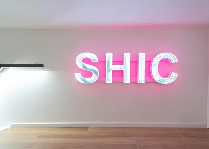 Shic - The Smallest House In The - A Unique Design Experience Apartment *